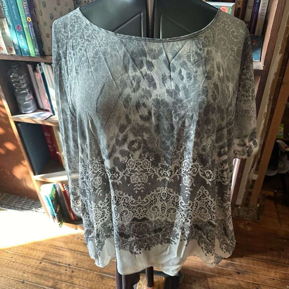 Chico’s gray leopard print semi sheer S/M flowy top